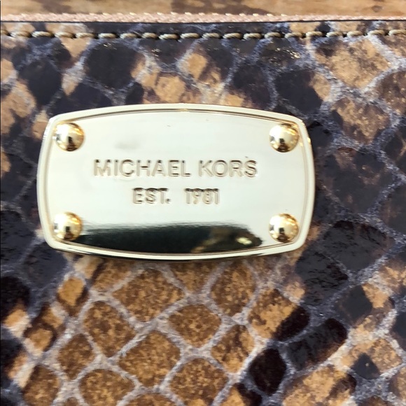 Michael Kors Wallet - Picture 2 of 5